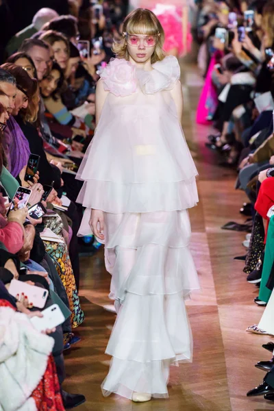 Look 2